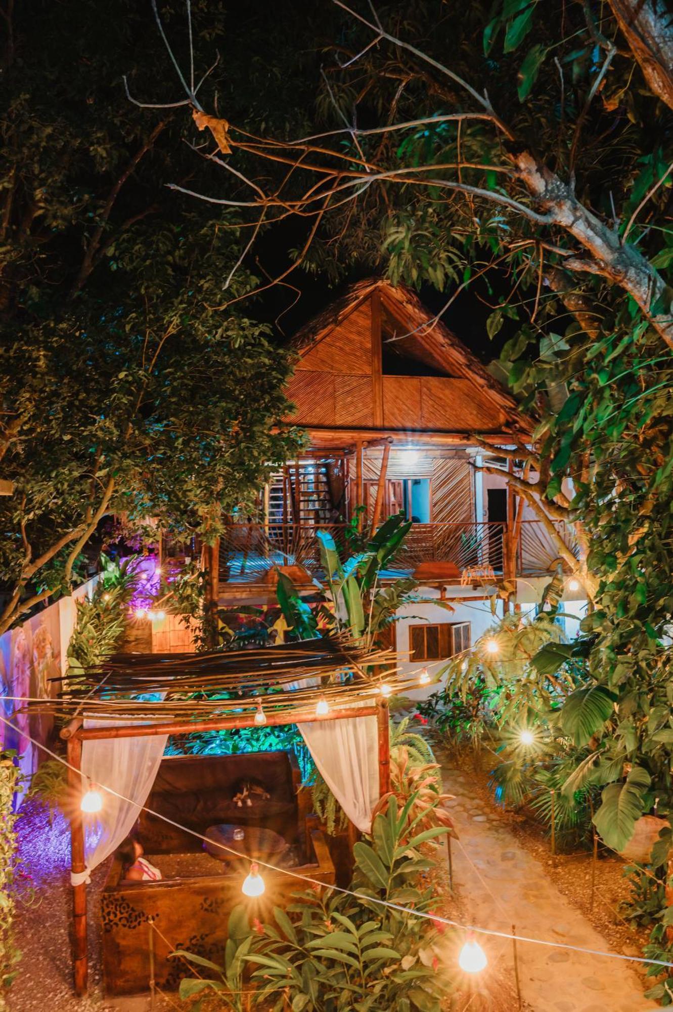 Kasakola Hotel Паломино Екстериор снимка