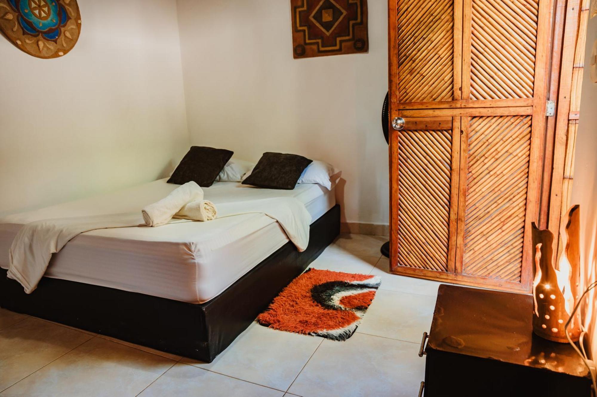 Kasakola Hotel Паломино Екстериор снимка